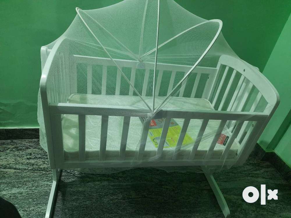 Cradle for baby discount olx