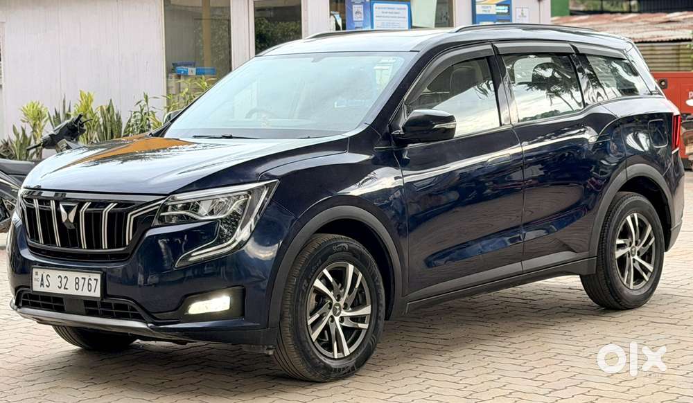 Mahindra Xuv700 2.0 Ax 5 Petrol Mt 7 Str, 2021, Petrol