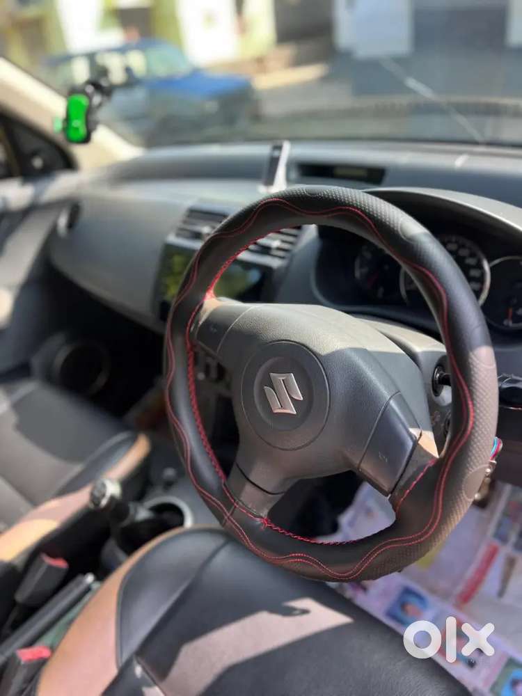 Maruti Suzuki Swift Dzire 2012