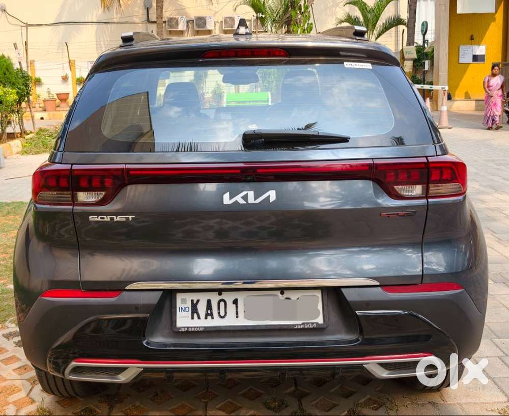 Kia Sonet 2023 Diesel Gravity Grey Well Maintained