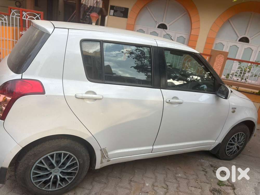 Maruti Suzuki Swift 2010