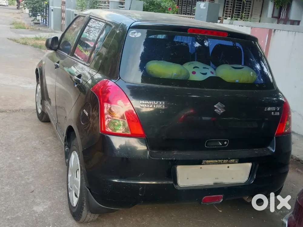 Swift Lxi Maruti 2011