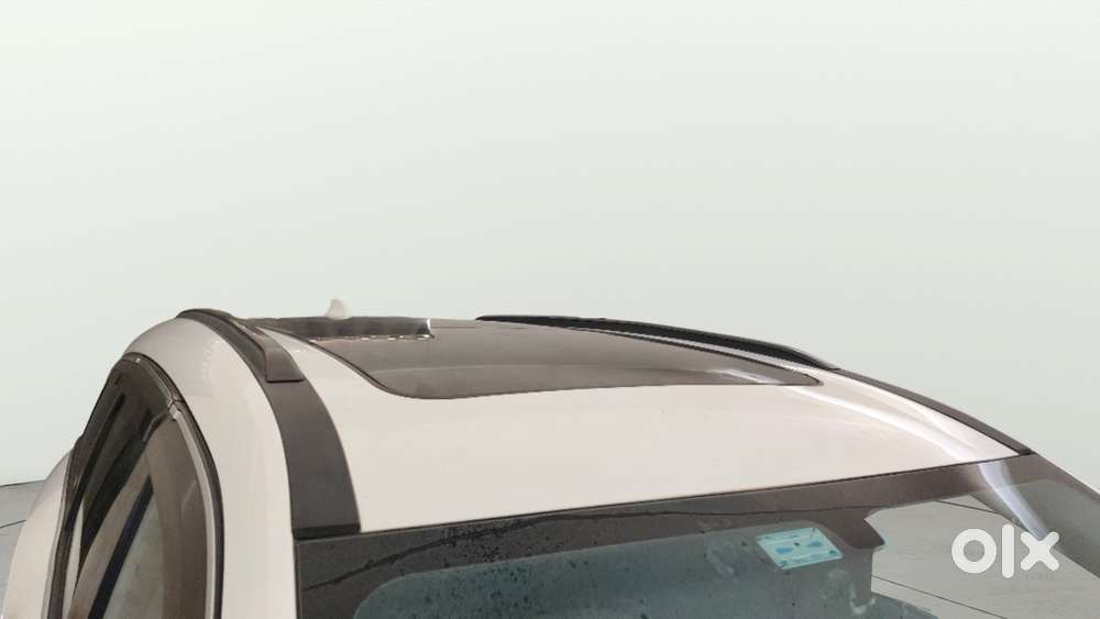 Mahindra Xuv700 2.2 Ax 5 Diesel At 7 Str, 2022, Diesel