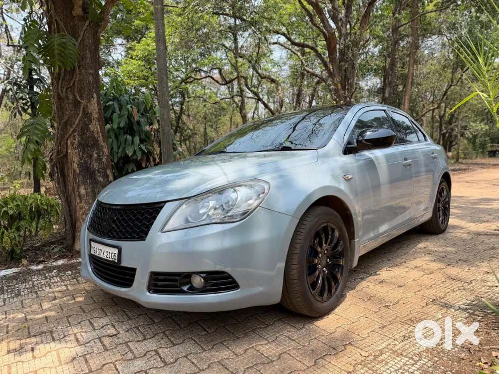 Maruti Suzuki Kizashi 2011 Petrol Well Maintained
