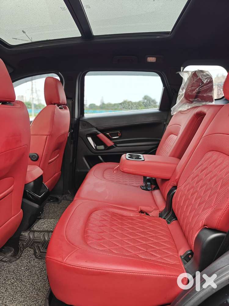 Tata Safari 2.0 Kryotec Xza Plus (o) Red Dark Edition, 2023, Diesel