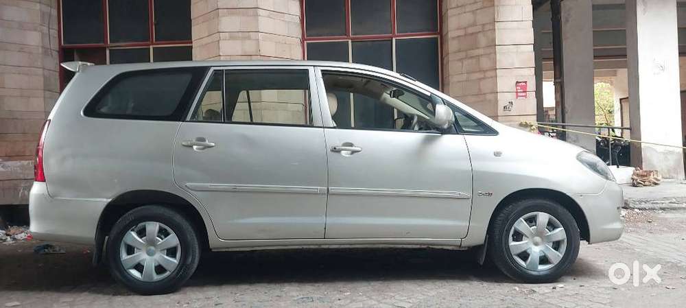 Toyota Innova 2004-2011 2.5 G4 Diesel 8-seater, 2008, Diesel