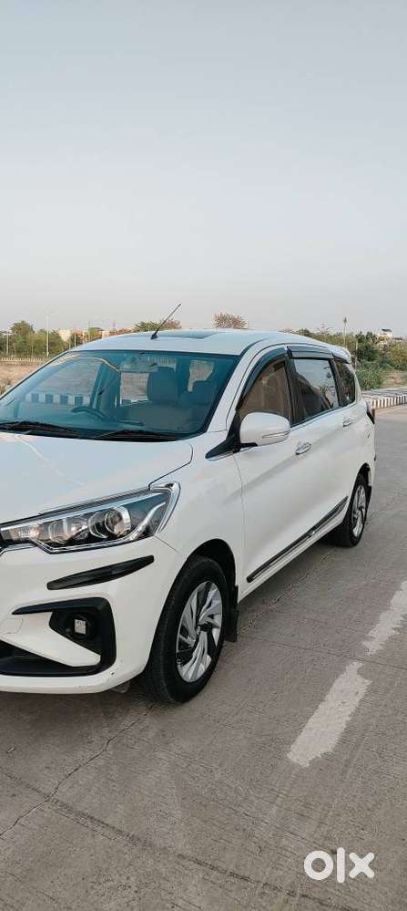 Maruti Suzuki Ertiga 2022-2023  Vxi, 2023, Lpg