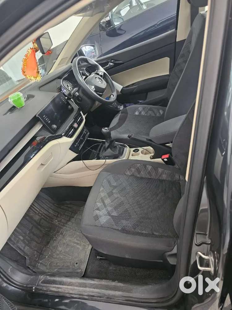 Skoda Slavia 2023 Petrol Well Maintained