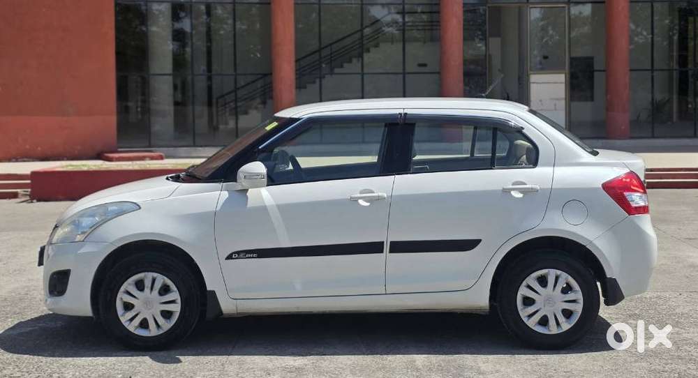 Maruti Suzuki Swift Dzire 1.2 Vxi Bsiv, 2013, Petrol