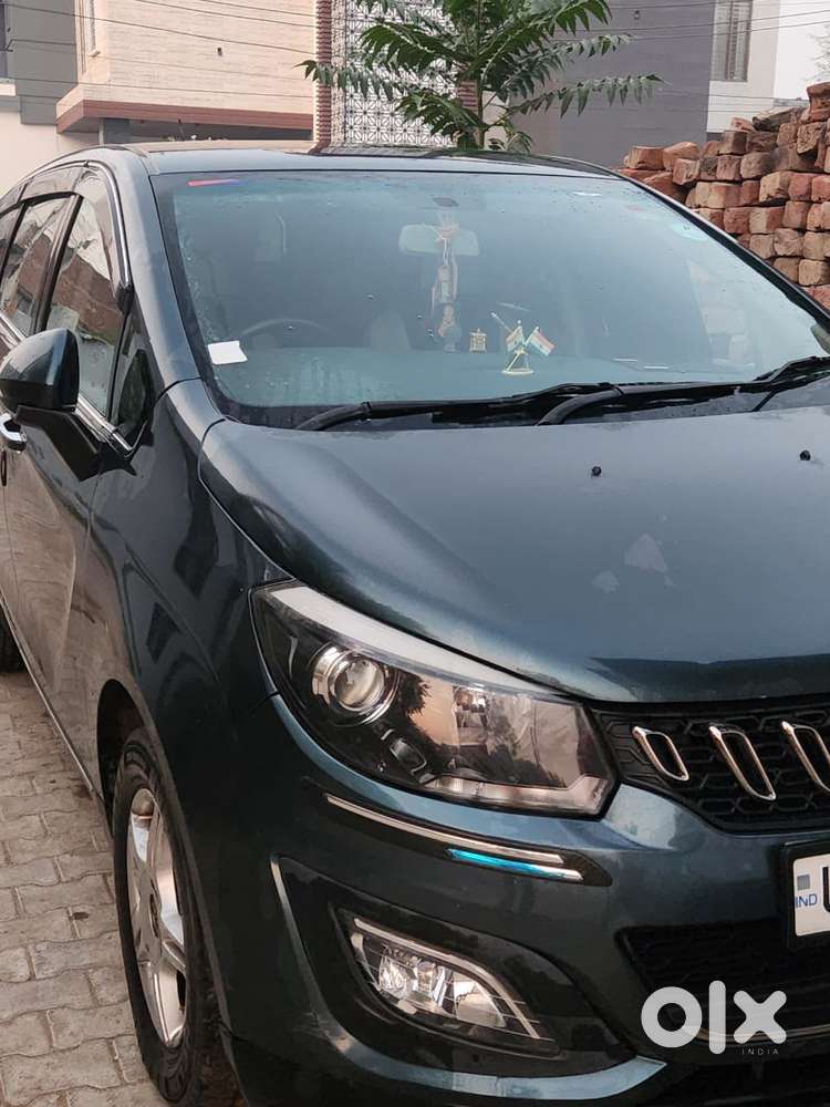 Mahindra Marazzo M6, 2018, Diesel