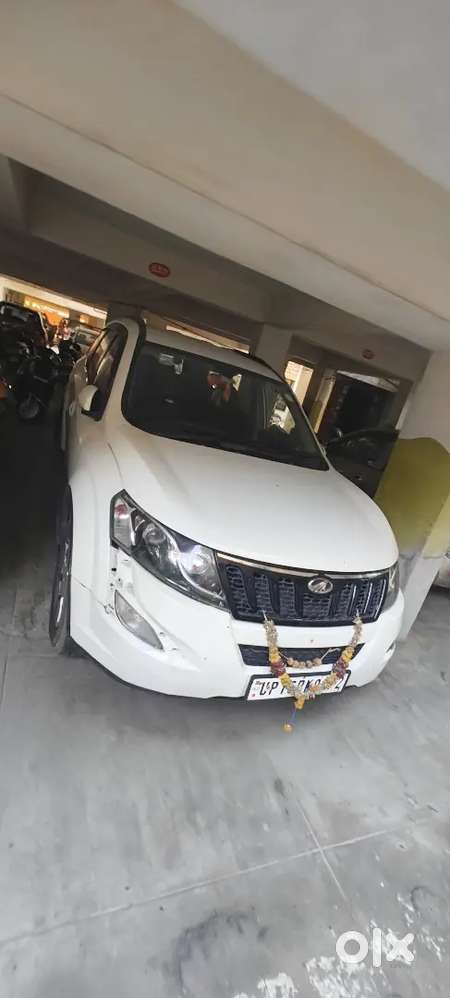 Mahindra Xuv500 2017 Diesel 90000 Km Driven