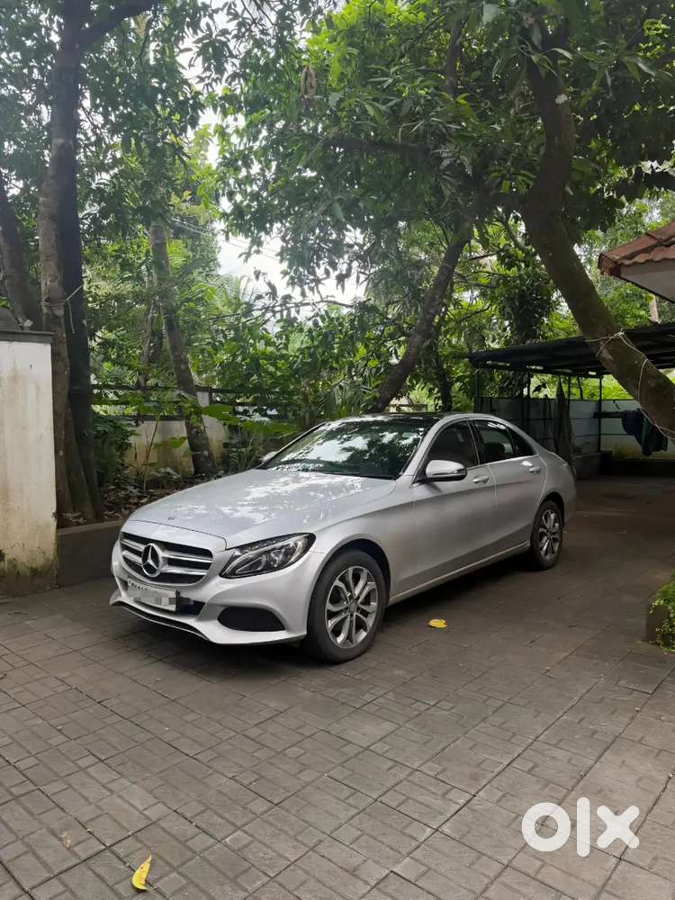 Mercedes-benz C-class 2016 Diesel 60497 Km Driven