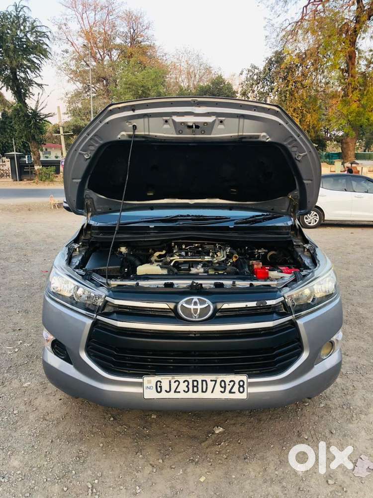 Toyota Innova Crysta 2.4 G Mt 8s, 2016, Diesel