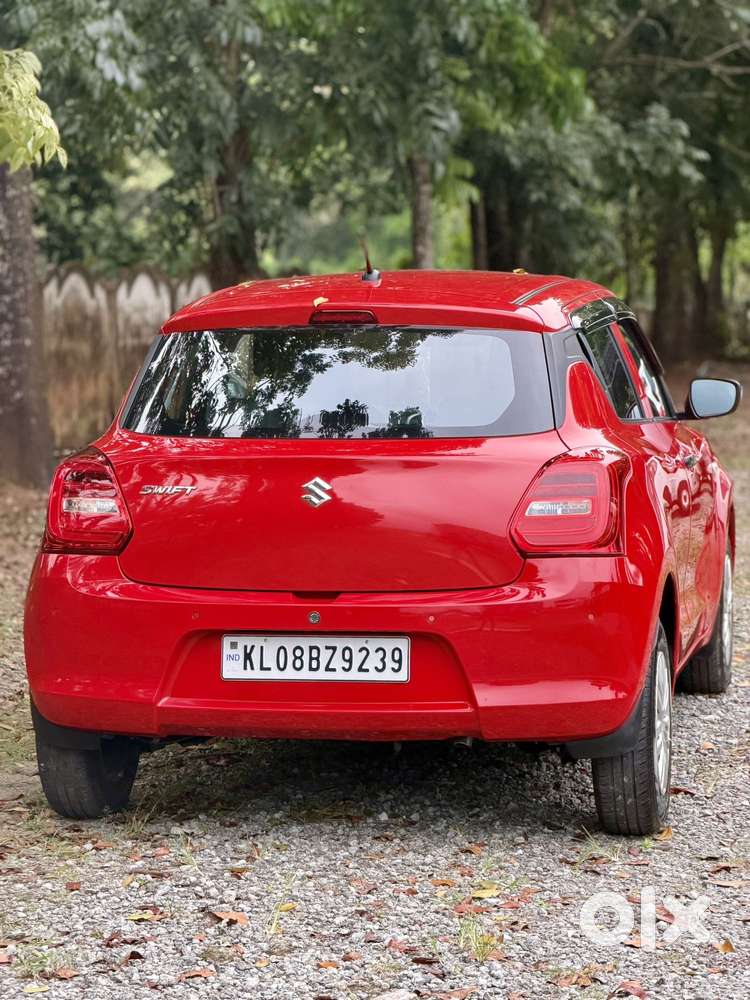 Maruti Suzuki Swift 1.2 Lxi (o), 2023, Petrol