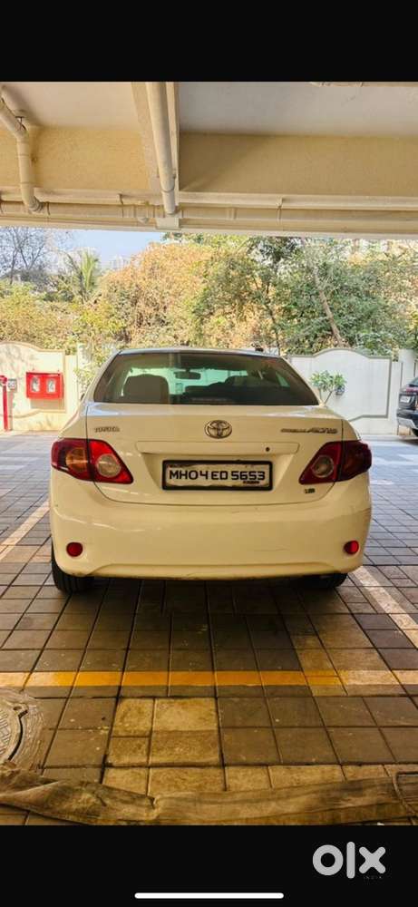 Toyota Corolla Altis 2010