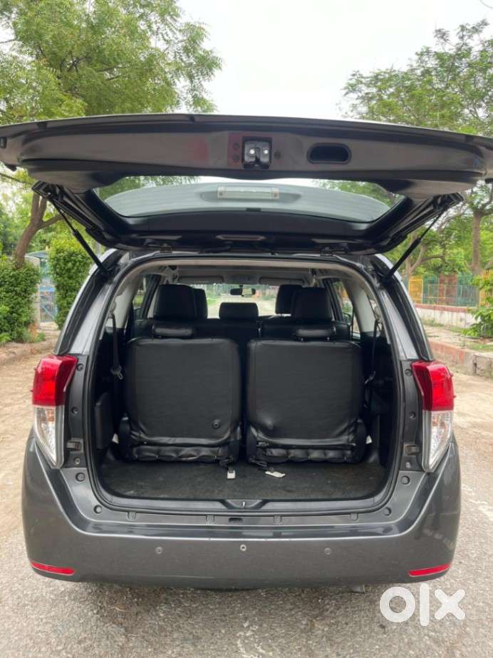 Toyota Innova Crysta 2.4 Gx Mt 8s, 2019, Diesel