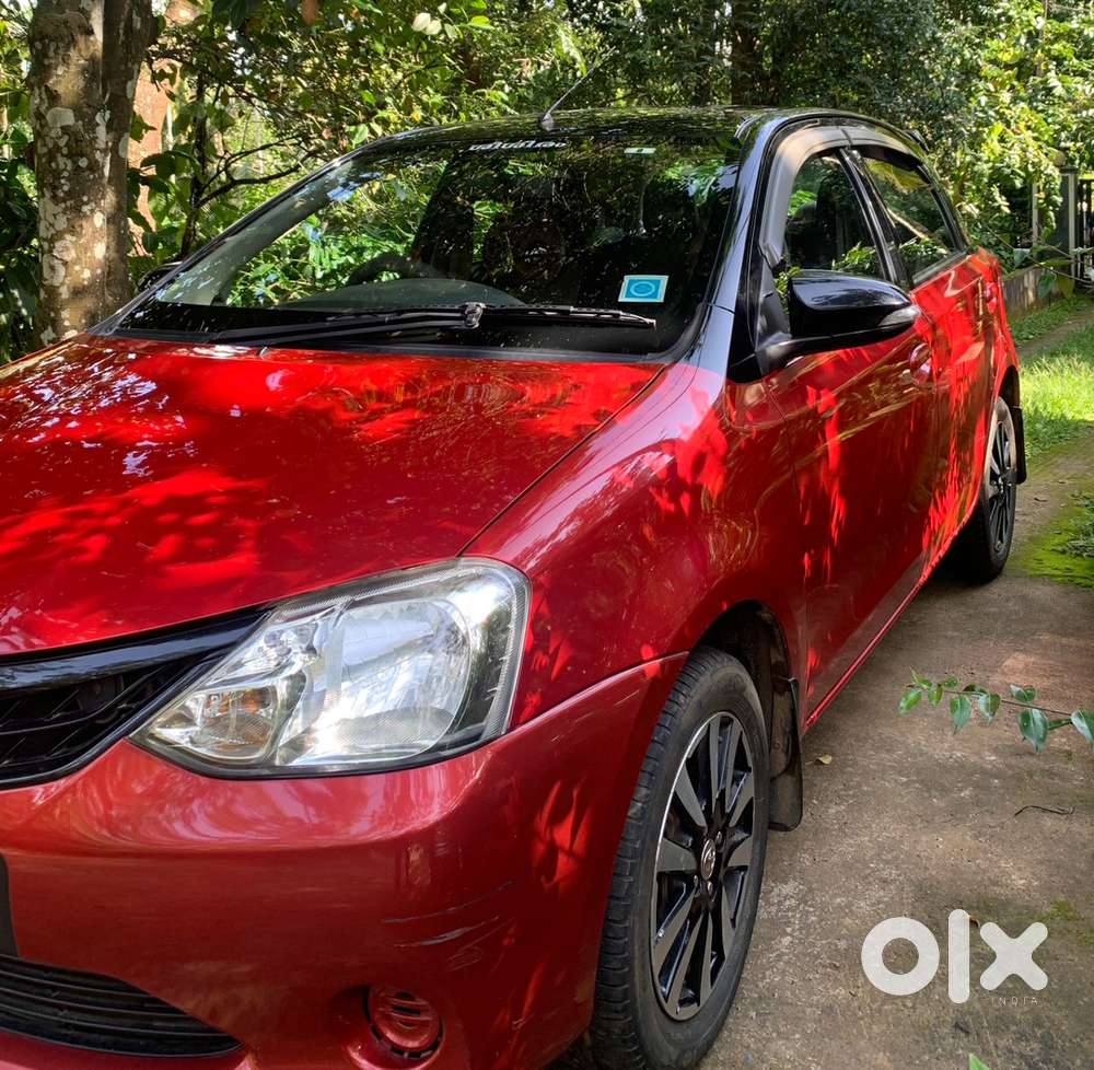 Etios Liva V Limited Sports Edition -dual Tone Red And Black