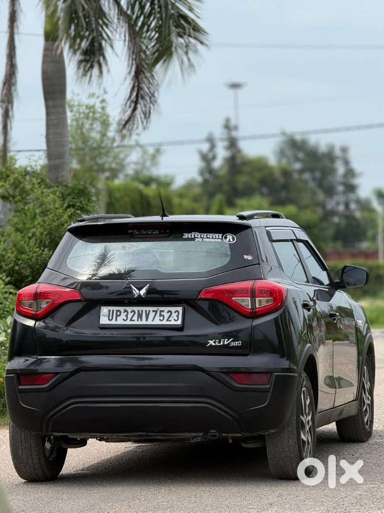 Mahindra Xuv300 W6 Diesel, 2023, Diesel