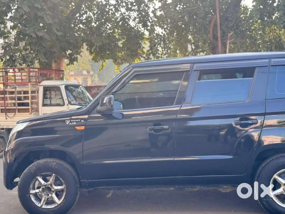 Mahindra Tuv 300 2018 Diesel Well Maintained