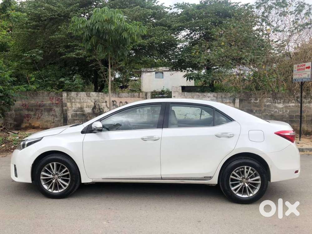 Toyota Corolla Altis 2013-2017 Vl At, 2014, Petrol