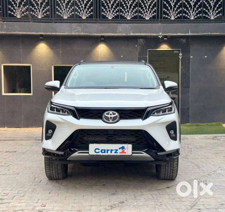 Toyota Fortuner Legender 4x4 At 2.8, 2025, Diesel