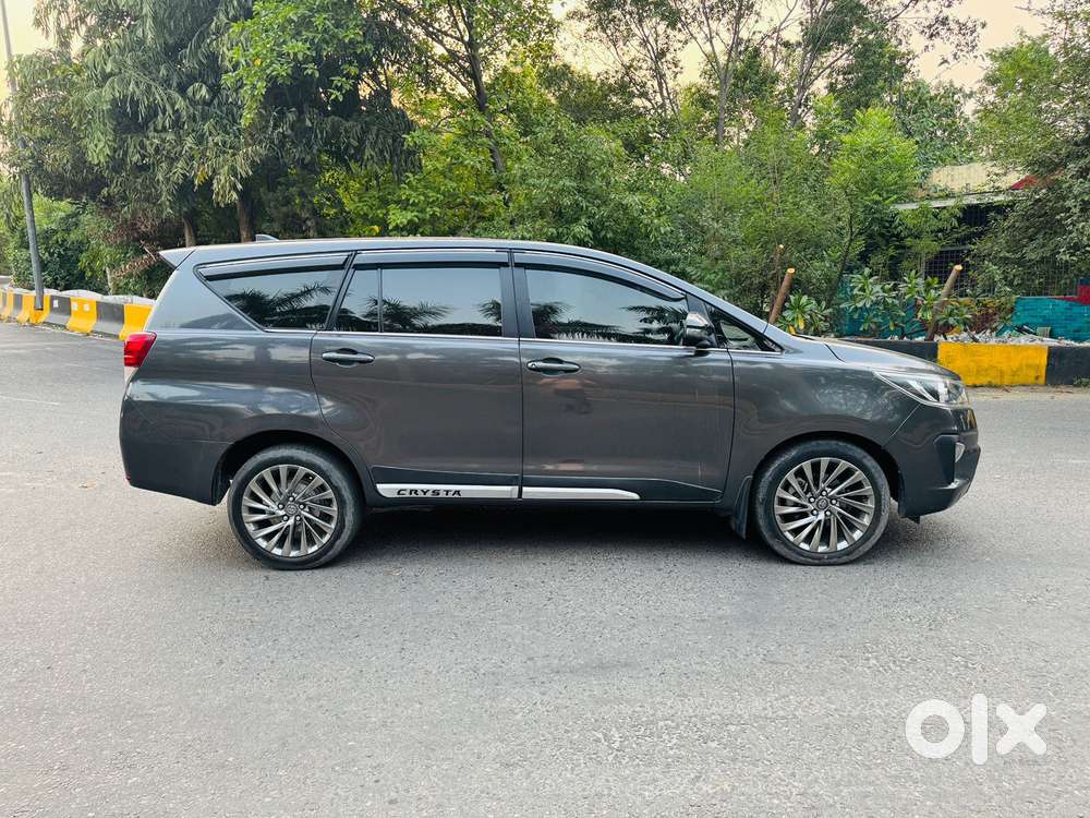 Toyota Innova Crysta 2.4 G Mt, 2022, Diesel