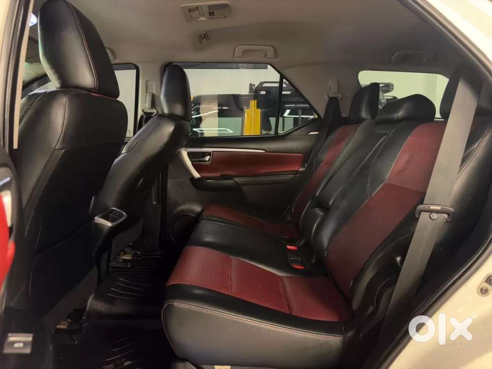 Toyota Fortuner Legender, 2023, Diesel