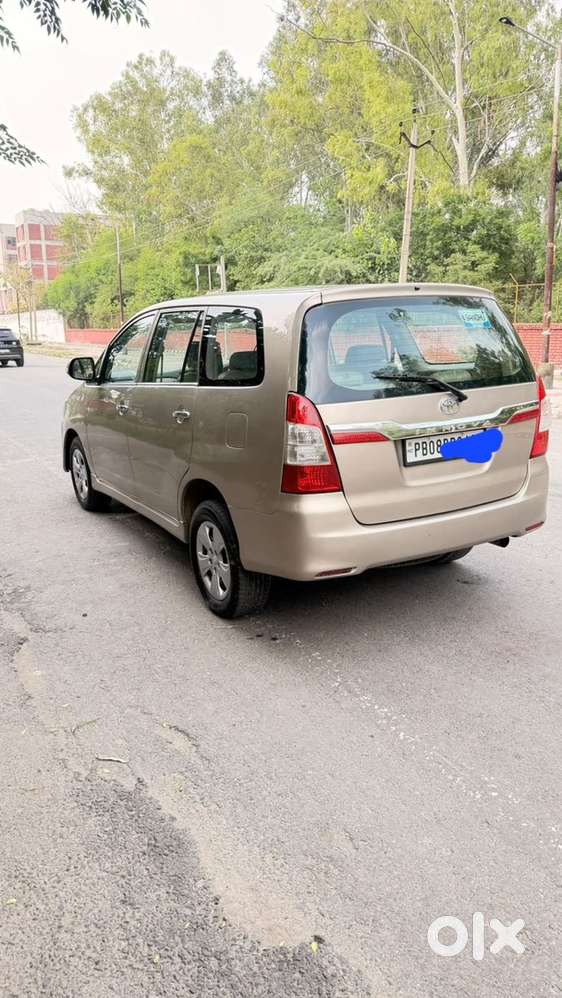 Toyota Innova Diesel 2015