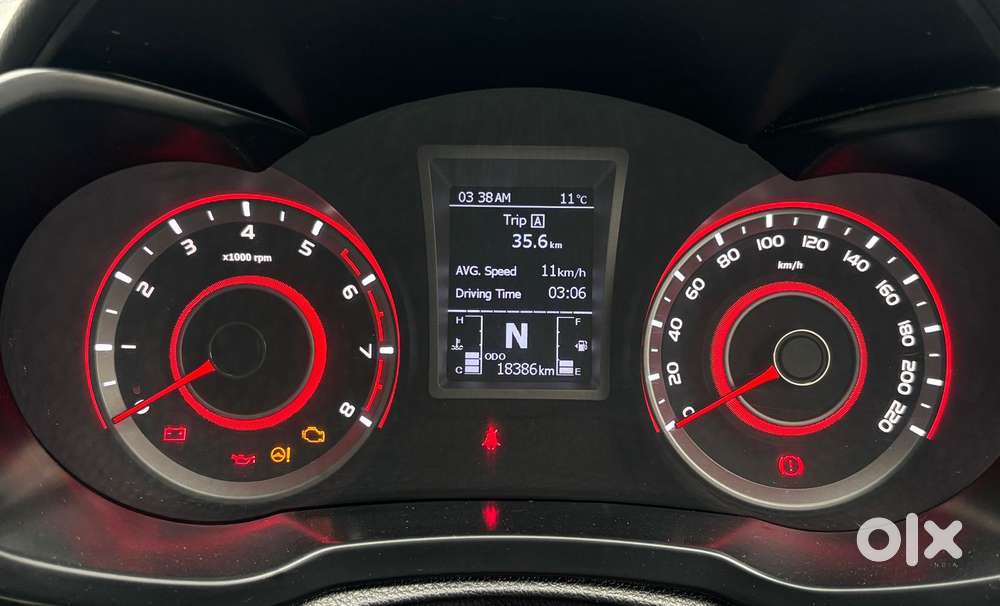 Mahindra Xuv300 1.2 W6 Amt Petrol, 2023, Petrol