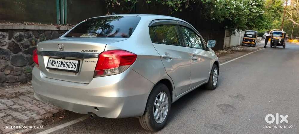 Honda Amaze Good Condition Car Petrol + Cng