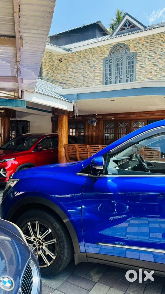 2022 Mahindra Xuv700 Ax7 L Petrol At 7s  Adas  24k Km  Warranty