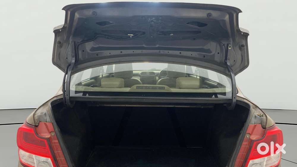 Maruti Suzuki Swift Dzire Zxi + Amt, 2018, Petrol