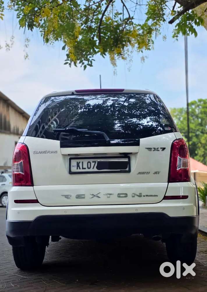 Pristine Ssangyong Rexton Rx7 Awd (automatic) - 2014 - Luxury 7-seater