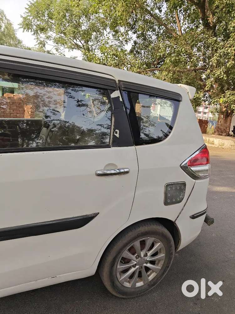 Maruti Suzuki Ertiga 2014 Diesel 97000 Km Driven