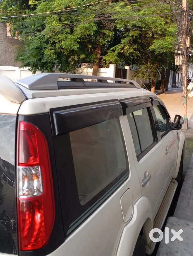 Ford Endeavour Top Model