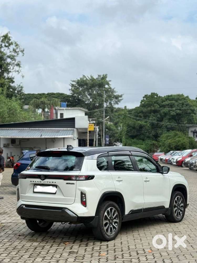 Maruti Suzuki Grand Vitara 1.5 Alpha Plus Dual Tone Intelligent Hybr..