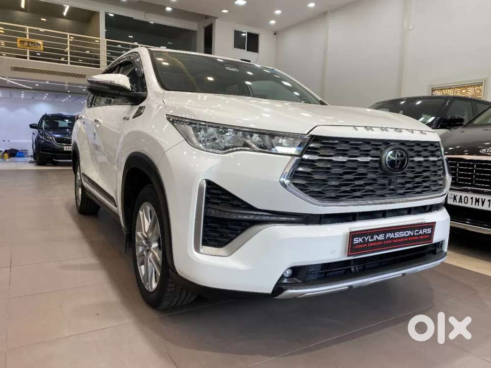 Toyota Innova Hycross 2.0 Zx Hybrid 7 Str, 2023, Petrol