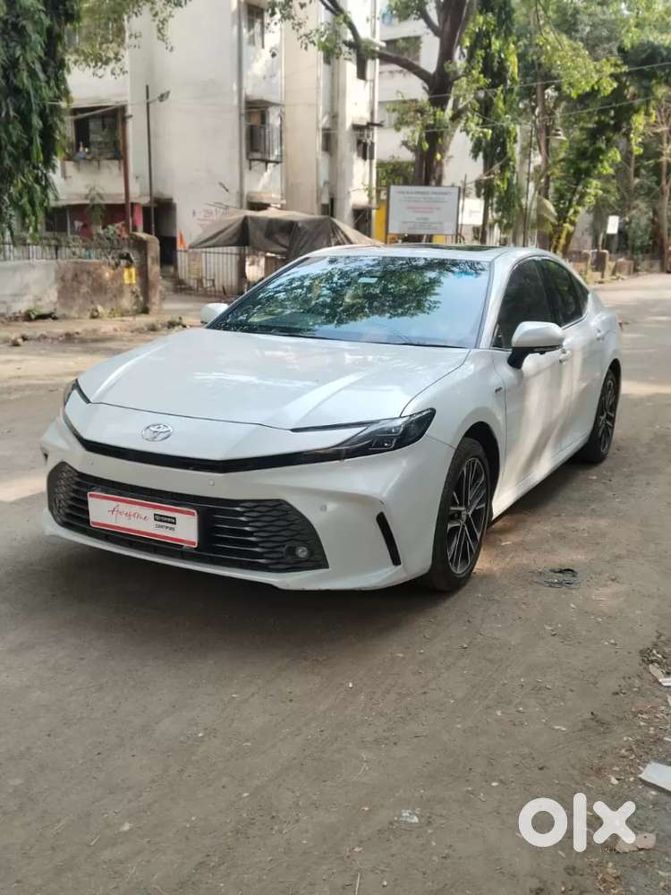 Toyota Camry, 2025, Petrol