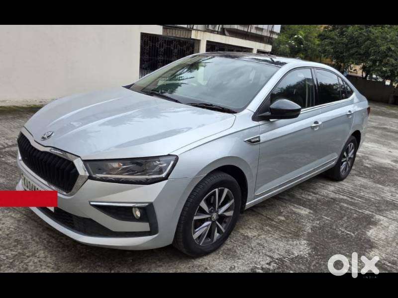 Skoda Slavia 1.0 Tsi Style At, 2023, Petrol
