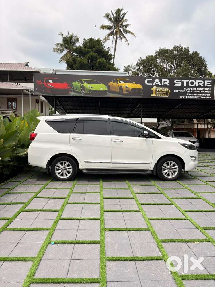Toyota Innova Crysta 2.4 V 8 Str, 2018, Diesel