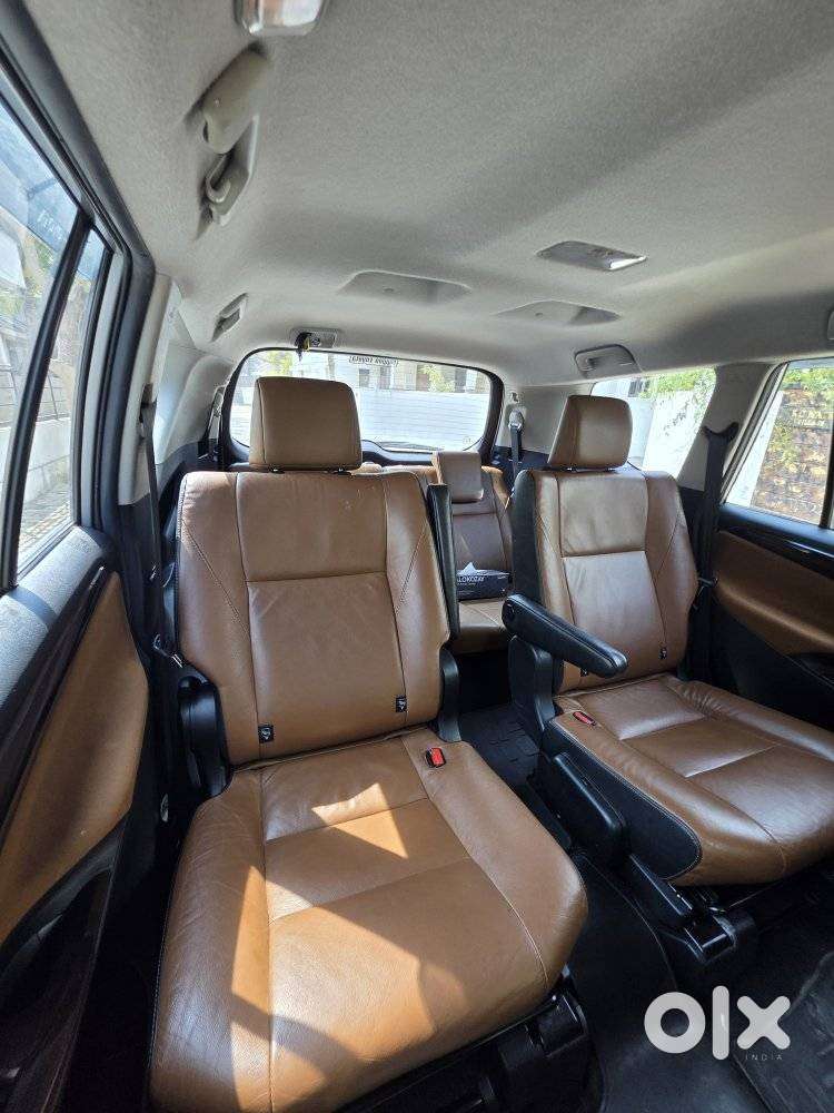 Toyota Innova Crysta 2.4 Zx Mt, 2016, Petrol
