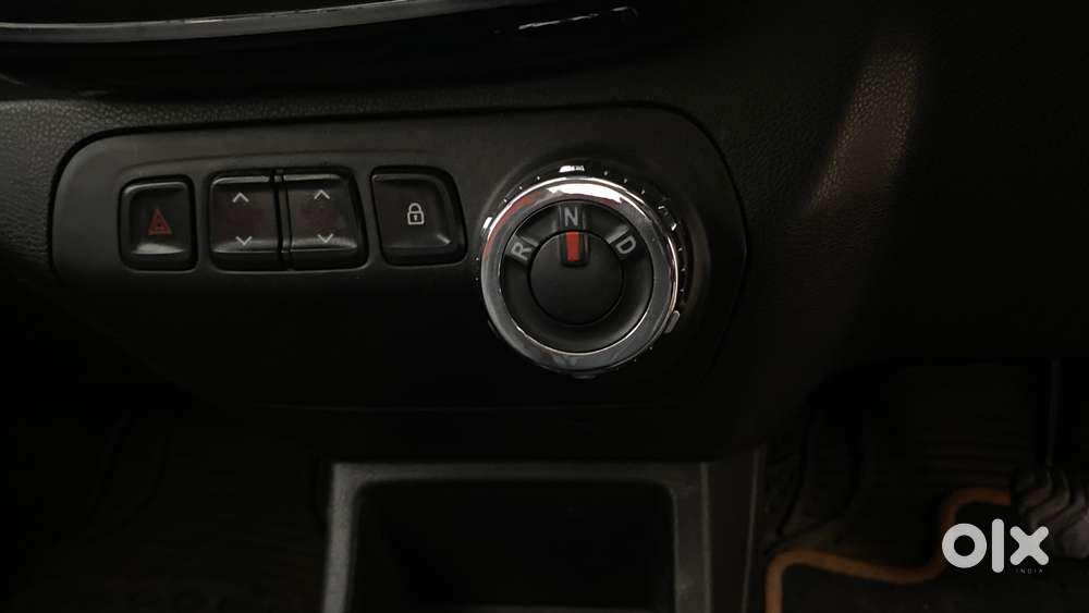 Renault Kwid 1.0 Rxt Amt Opt, 2017, Petrol