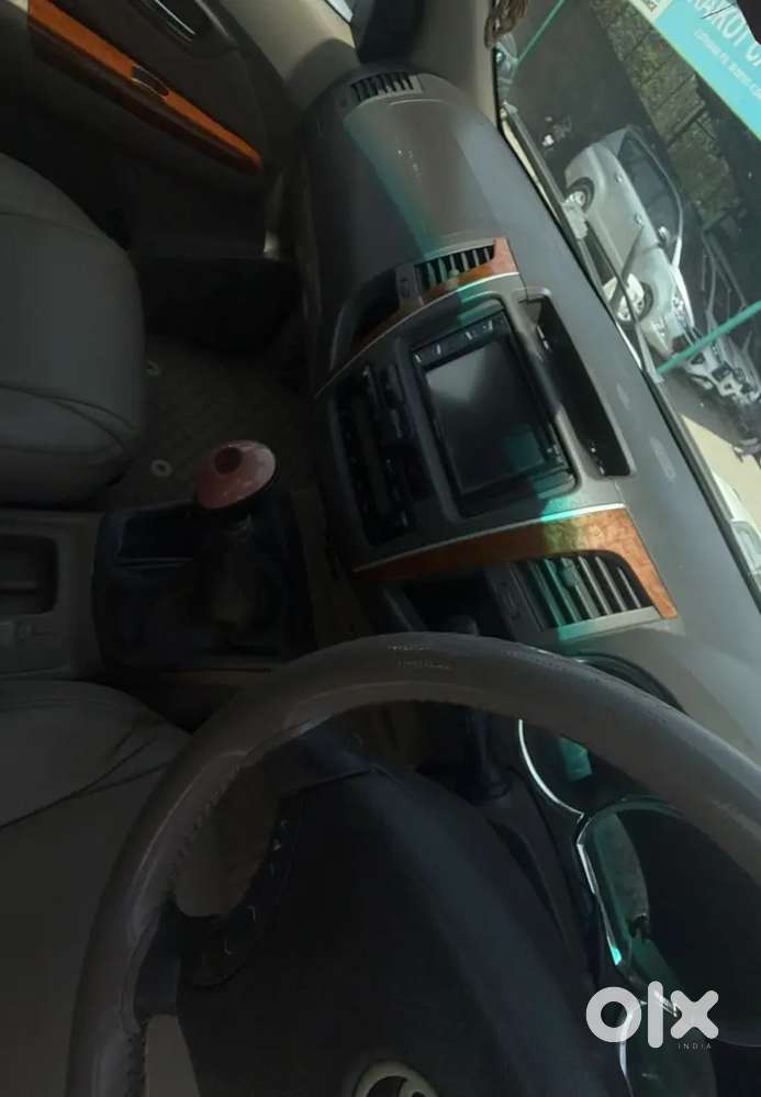Toyota Fortuner 2011 4*4 Mt