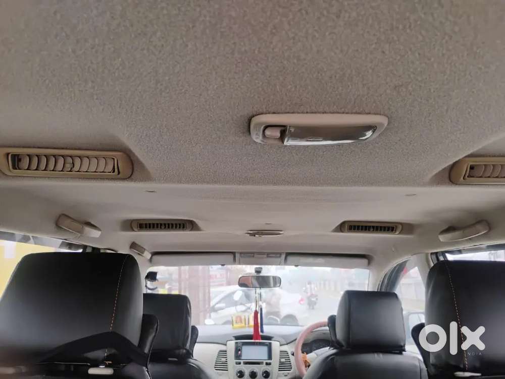 Toyota Innova 2014 Diesel 101000 Km Driven