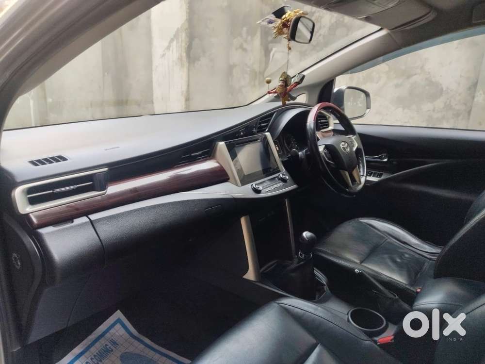 First Owner Innova Crysta With Service Record