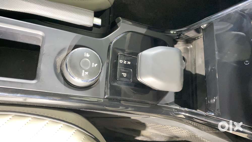 Tata Nexon Creative Plus 1.2 Revotron Petrol 7dca, 2023, Petrol