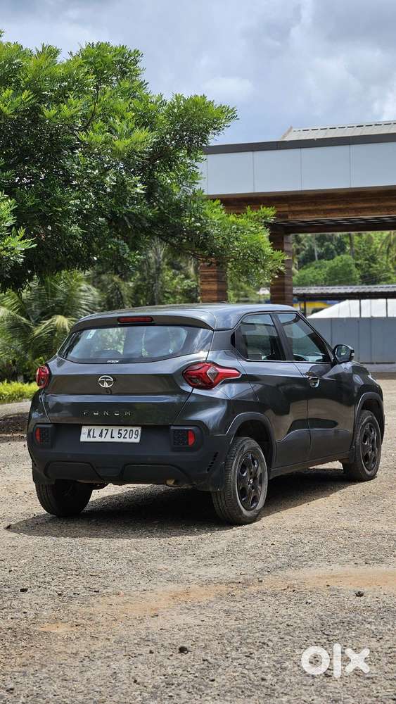 Tata Punch 1.2 Revotron Accomplished Camo Amt, 2023, Petrol