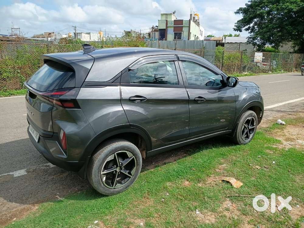 Tata Nexon Smart Plus S 1.2 Revotron Petrol 5 Mt, 2024, Petrol
