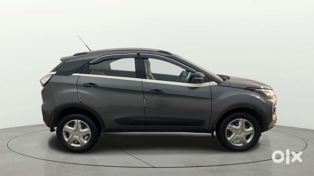 Tata Nexon 1.5 Revotorq Xma Amt (s), 2021, Petrol