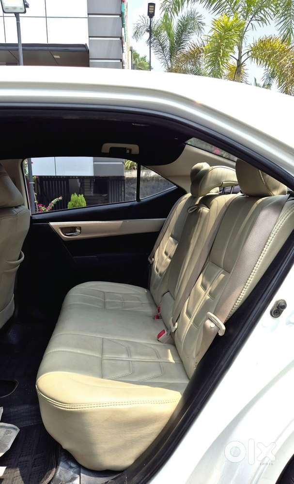 Toyota Corolla Altis 2016